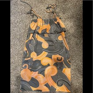 MANUHEALII girls dress large, LIKE NEW